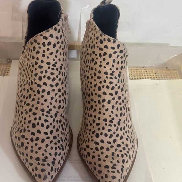 Jolie Black and Cream Heeled Boots size 8 good condition - Picture 1 of 7